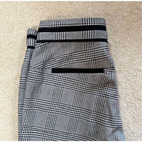 NWT - VERONICA BEARD White, Gray, and Black Glen Plaid "Cigarette" Pants - 6 - Picture 8 of 11